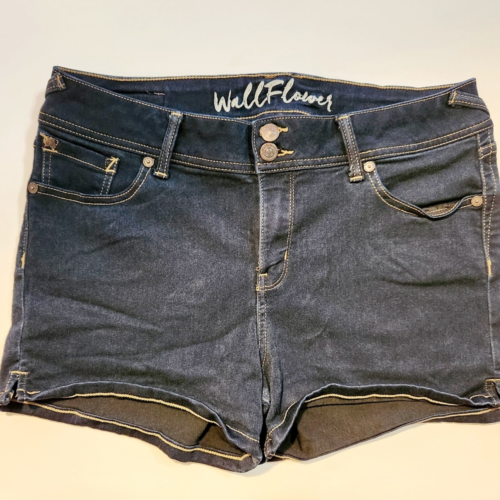 Wallflower Dark Blue Denim Jean Shorts Size: 15